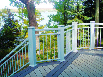 Craft-Bilt railing surpasses the industry. Thicker handrail extrusion, heavy aluminum posts, all engineered to meet the building code. Unmatched appearance, no visible fasteners and no plastic components, all extruded and cast aluminum parts. Best railing for your prestige cottage property, boat house railing and summer home balcony.