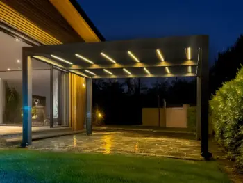 Sunspace - Louvered Roof Pergola5