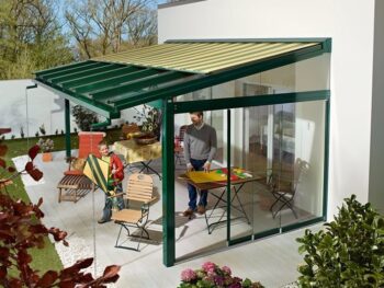 Cool, retractable tension shade for your glass roof