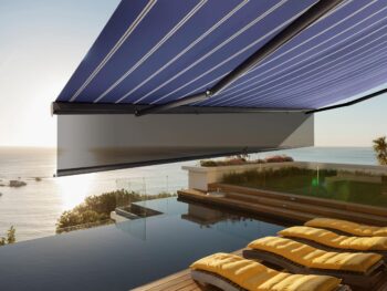 7700_dropscreen_espresso_oslo_infinitypool_3840-scaled